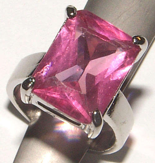 ***SIZE - 7.25***SPARKLING CARNIVAL DRESS RING - WOAW!!!