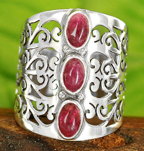 ***HANDCRAFTED AND IMPORTED FROM ISRAEL - ELEGANT RUBY LADIES RING!