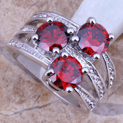***WOAW!!!***STUNNING GARNET AND TOPAZ STERLING SILVER RING!!!
