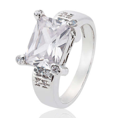 ***SWEET!!!*** GORGEOUS CUBIC ZIRCONIA IN WHITE GP COCKTAIL RING!!!