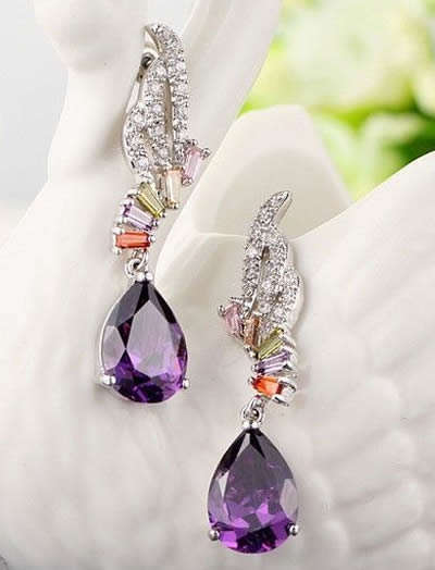 ***L@@K!!!***GORGEOUS AMETHYST DANGLING EARRINGS!!!