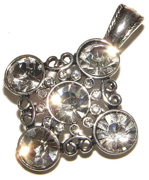 ***BRAND NEW!!!*** STUNNING CRYSTAL ENHANCER WITH OPENING BAIL!
