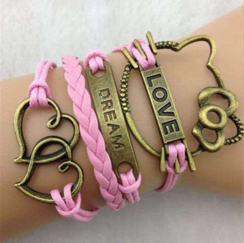 **GORGEOUS AND HOT!!***BEAUTIFUL LOVE, DREAM, HEARTS INFINITY BRACELET!