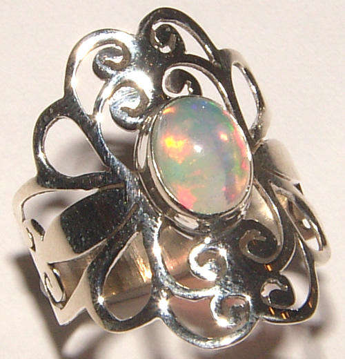 ***WOAW!!!*** GORGEOUS ETHIOPIAN OPAL IN SOLID STERLING SILVER RING!!!