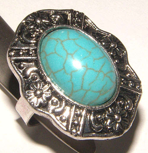 **NEW** -  NATURAL TURQUOISE VINTAGE STYLE ADJUSTABLE DRESS RING!