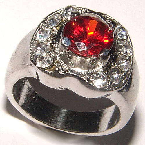 **SIZE 7.25!**BEAUTIFUL CZ AND RHINESTONE ENCRUSTED DRESS RING!