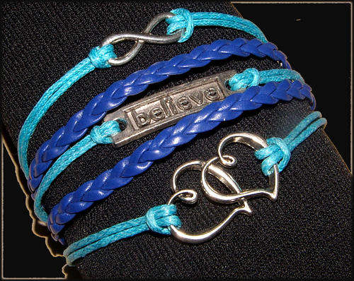 **GORGEOUS AND HOT!!***BEAUTIFUL 'BELIEVE' INFINITY BRACELET!