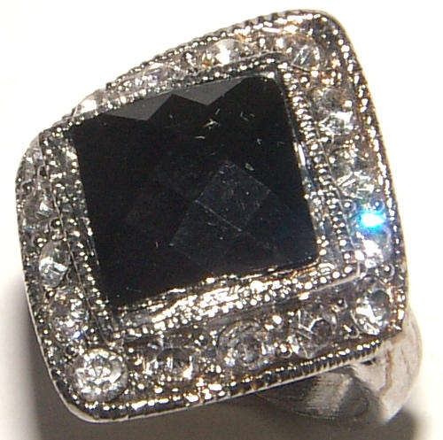 GORGEOUS LUCITE AND RHINESTONE DRESS RING - ***NEW!***