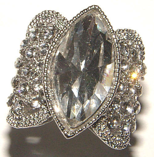 **NEW ARRIVAL **GORGEOUS FACETED CRYSTAL AND RHINESTONES DRESS RING!