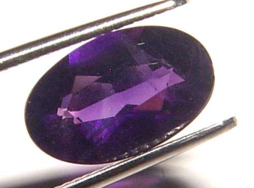 NATURAL AMETHYST -  DARK  PURPLE OVAL FACET - 1.910cts!!