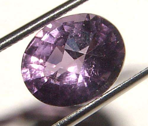 NATURAL AMETHYST -  BRIGHT PURPLE OVAL CHECKERBOARD CUT - 3.175cts