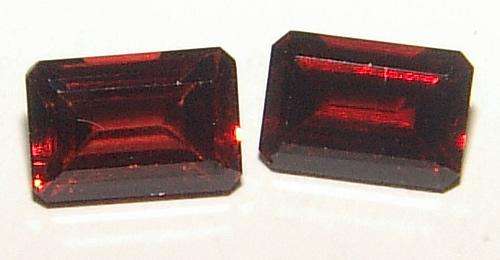 NATURAL MOZAMBIQUE  GARNETS MATCHING PAIR  -  ORANGE RED OCTAGON CUT  - 1.355cts