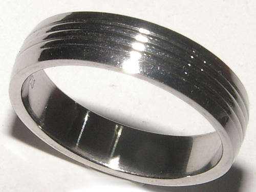 **ELEGANT DESIGN*** SOLID STAINLESS STEEL BAND RING NEW!!