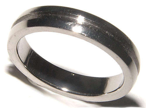 SOLID TITANIUM MEN`S BAND RING NEW!!