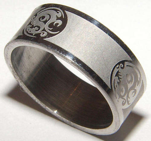 DRAGON RING IN SOLID BRUSHED AND POLISHED STAINLESS STEEL BAND RING - NEW!!