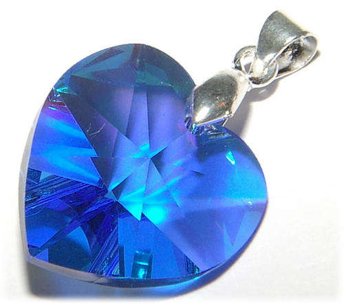 GENUINE SWAROVSKI CRYSTAL HEART STERLING SILVER PENDANT.