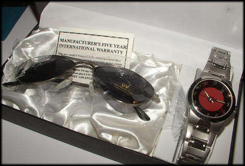 STUNNING WATCH AND SUNGLASSES GIFT SET!