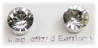 CUTE CRYSTAL MAGNETIC STUD EARRINGS!