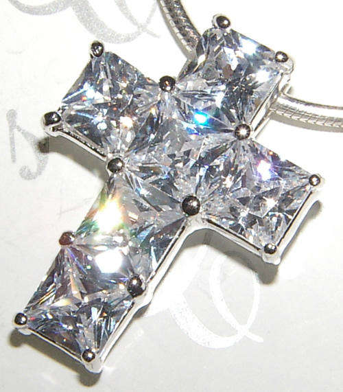 SIMULATED DIAMOND CROSS PENDANT - STUNNING ITEM!