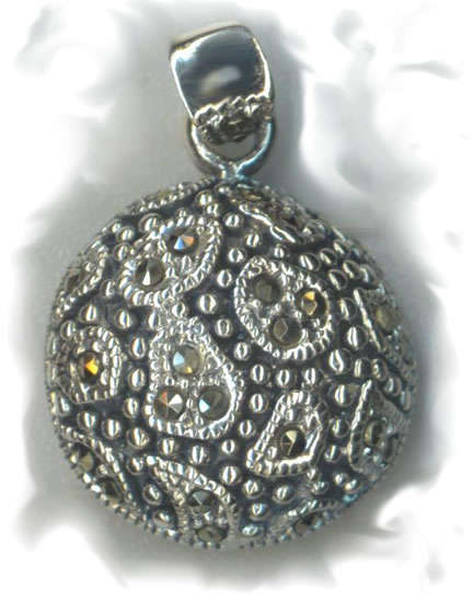 GORGEOUS MARCASITE STERLING SILVER FILIGREE PENDANT