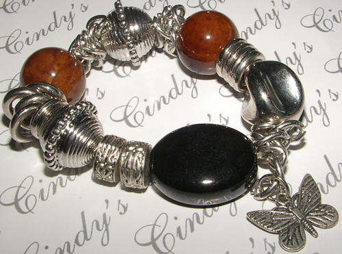 CHARMING STRETCHY BRACELET!