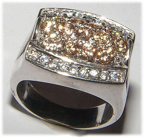 CITRINE CLUSTER STERLING SILVER RING.