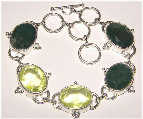 ***STUNNING EMERALD AND GOSHENITE BRACELET!!***