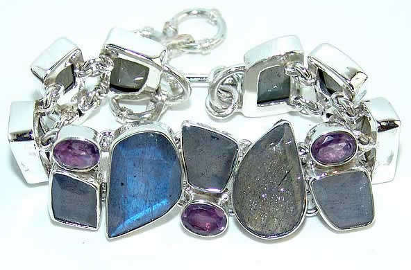 ***STUNNING LABRADORITE AND AMETHYST TOGGLE BRACELET!!***