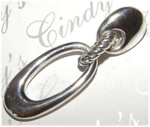 SOLID STERLING SILVER RETRO DESIGN PENDANT