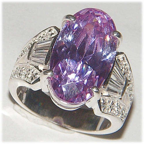 EXTRAORDINARY ITEM! - LAVENDER CZ AND DIAMOND SIMULANT STERLING SILVER RING.