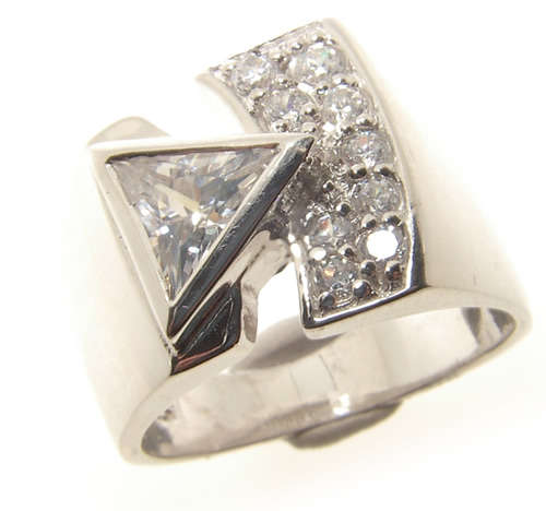 ***DESIGNER ITEM***  DIAMOND SIMULANT STERLING SILVER RING!