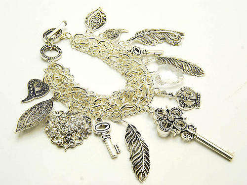 SILVER CHARM BRACELET!