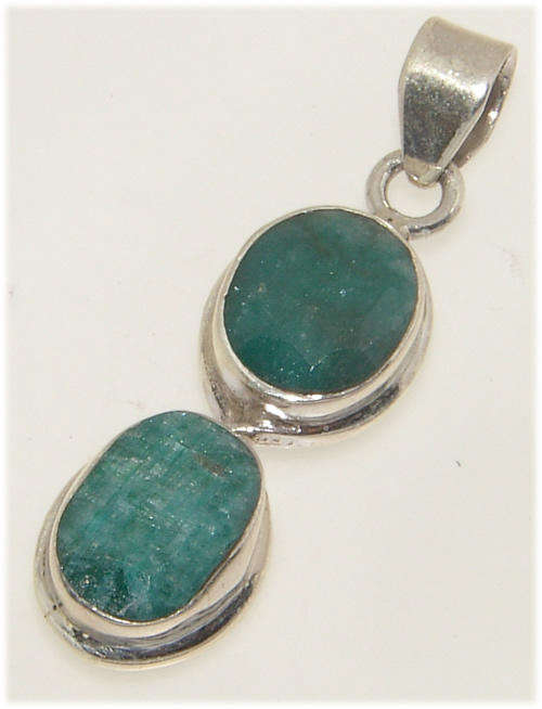 STUNNING STERLING SILVER  PENDANT WITH GENUINE EMERALDS!!!