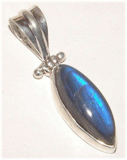STUNNING GENUINE LABRADORITE STERLING SILVER PENDANT!!