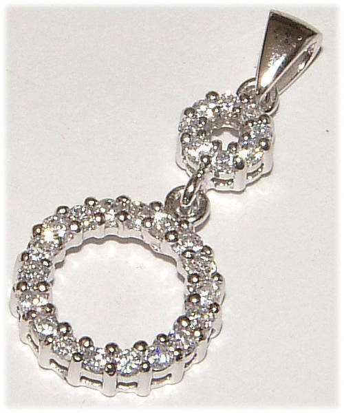 ***FINE AND ELEGANT QUALITY*** STUNNING STERLING SILVER CIRCLE OF LIFE PENDANT