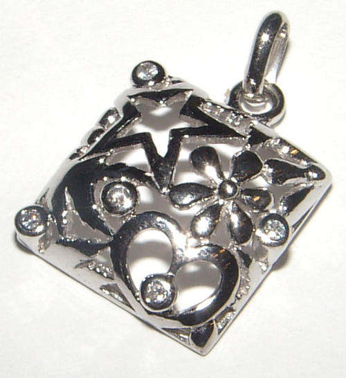 ELEGANT PENDANT IN .925 STERLING SILVER