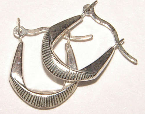 ***Feminine***Sterling Silver Silver Creole Hoop Earrings - PRETTY!!!