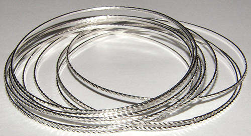 ***NEW*** STUNNING  FASHION  STACK 'EM METAL WIRE BANGLES!