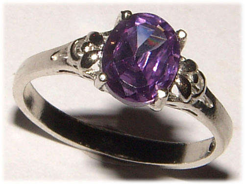 ***SWEET*** SPARKLING AMETHYST CZ RING!