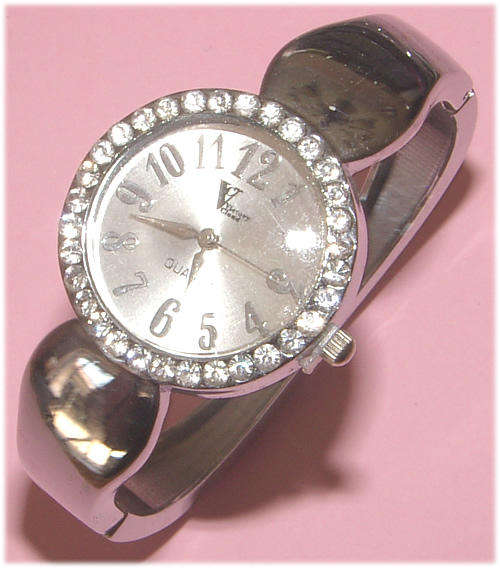 HINGED BAND LADIES  FASHION WATCH FROM **VICTORY CLOUD** COLLECTION!