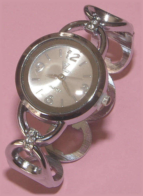 HINGED BAND LADIES  FASHION WATCH FROM **VICTORY CLOUD** COLLECTION!