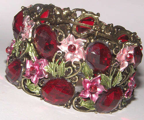 DESIGNER INSPIRED FANCY LADIES HINGED BANGLE!