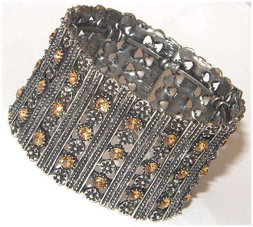 DESIGNER INSPIRED FANCY LADIES HINGED BANGLE WITH  CITINE CRYSTALS!