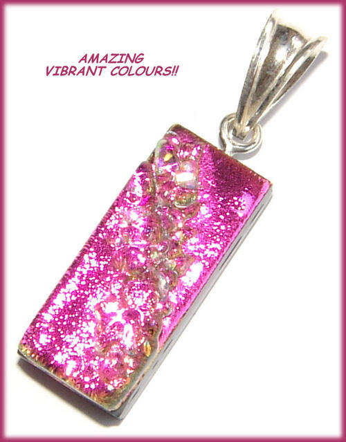UNIQUE DICHROIC FUSED GLASS JEWELLERY -  STUNNING GLASS PENDANT!!