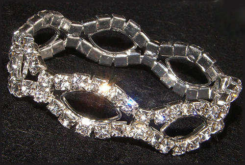 ***SPARKLING!!***GLAMOROUS TWO-STRAND RHINESTONE CRYSTAL STRETCHY BRACELET!