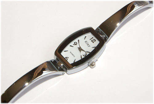 ELEGANT LADIES  WATCH FROM THE  KISY QUARTZ  COLLECTION!