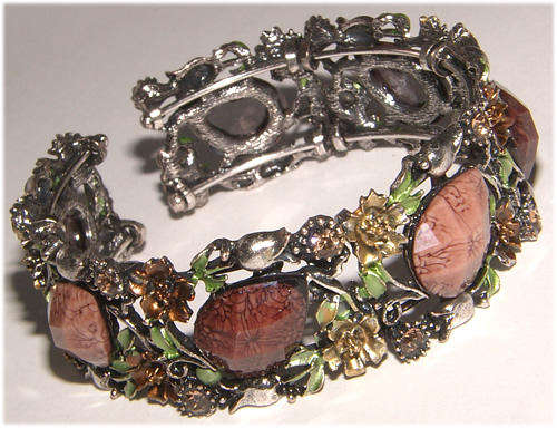 DESIGNER INSPIRED FANCY LADIES HINGED BANGLE!