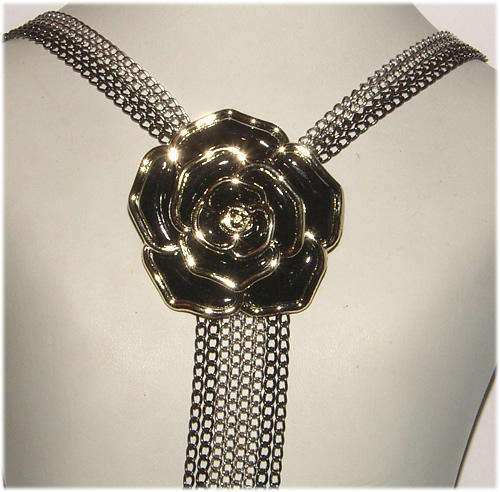 ***FUNCTIONAL AS WELL AS PRETTY!!*** PENDANT/BROOCH ON LONG MULTI-CHAINS!