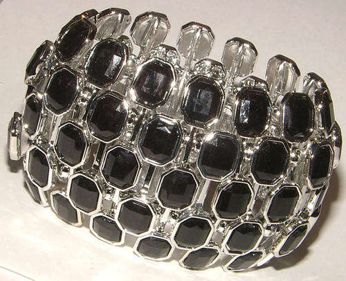 ***WOAW!!!***STUNNING BROAD  LUCITE BEAD STRETCHY BRACELET!
