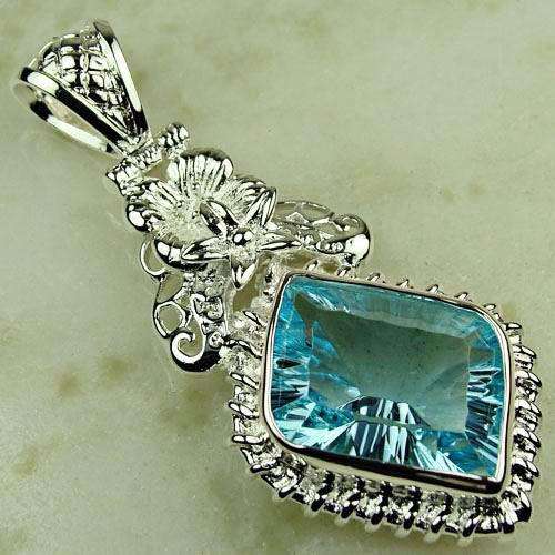 ***NATURAL GEMSTONES!!!***STUNNING NATURAL TOPAZ IN STERLING SILVER PENDANT!!!